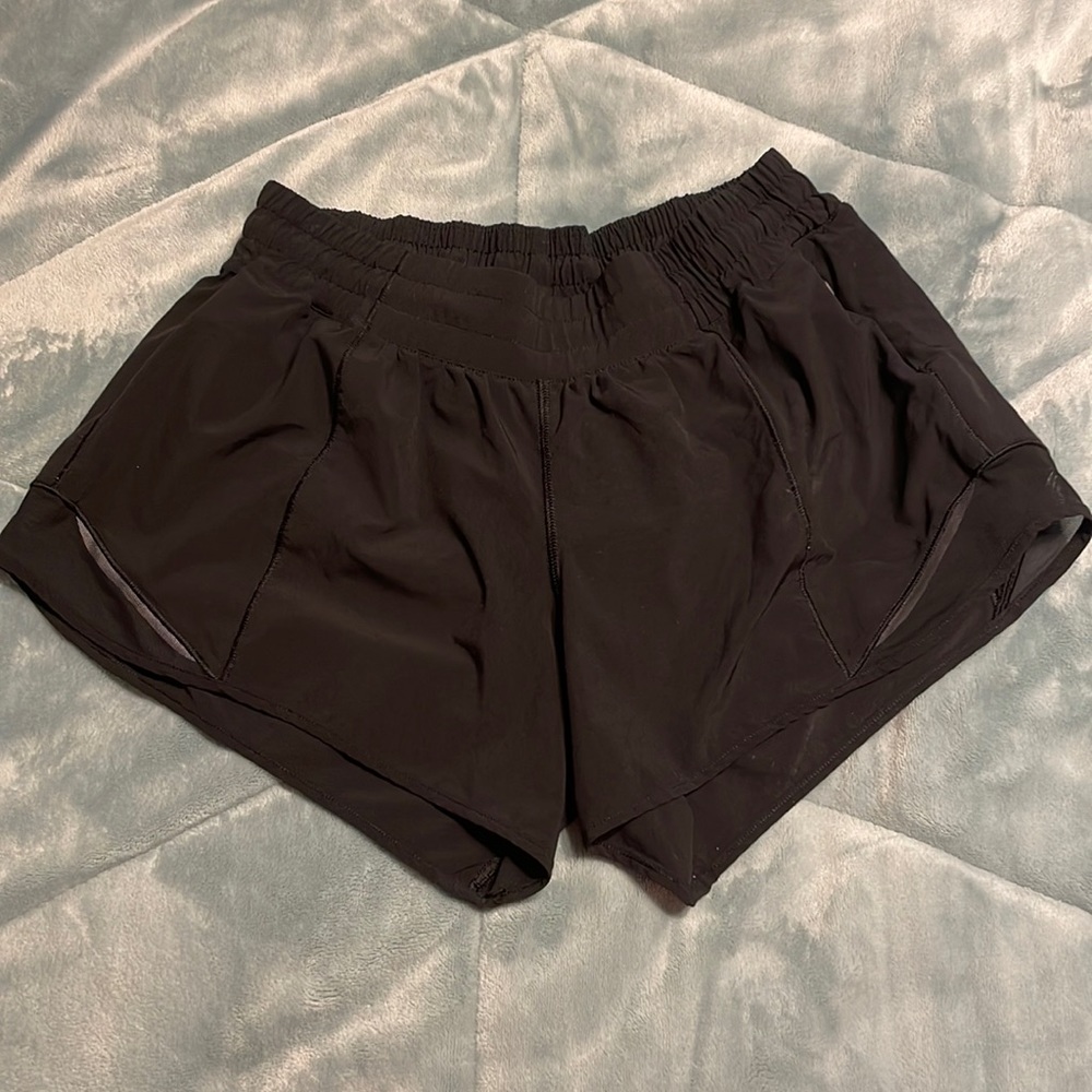 Lululemon Hotty Hot LR 4”